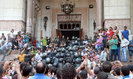 Police at al-Fath mosque, Cairo