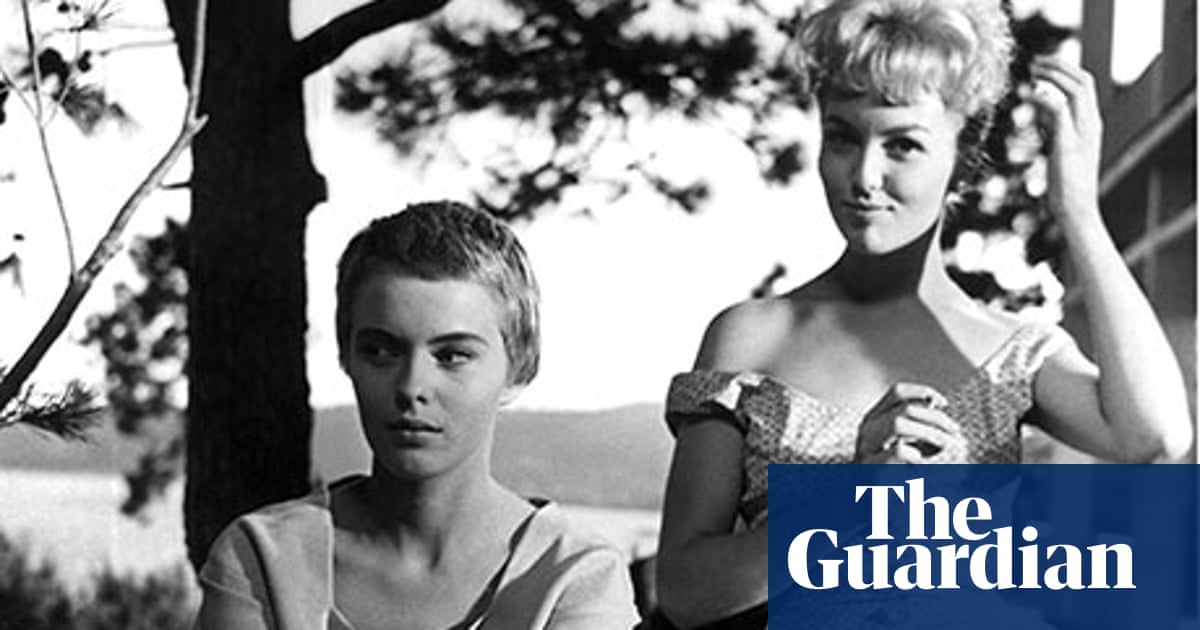 The Best Pixie Haircuts Of All Time From Jean Seberg To Judi Dench