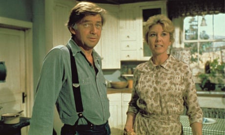 Ralph Waite and Michael Learned as John and Olivia Walton in The Waltons, which ran on US television