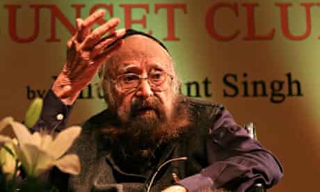 Khushwant Singh instage at the launch of his final novel The Sunset Club
