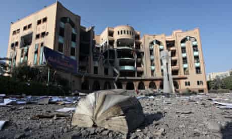  Damage at the Islamic University of Gaza after it was hit by an Israeli strike. 