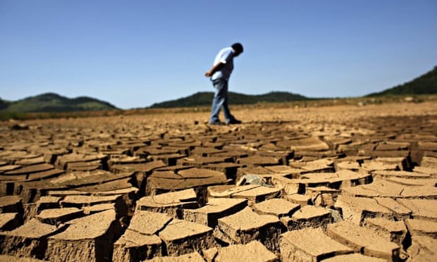 brazil drought cracked ground