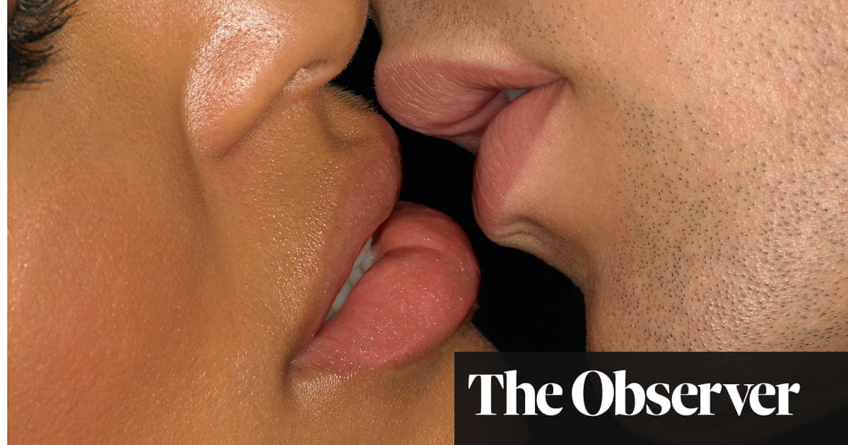 Sex while kissing