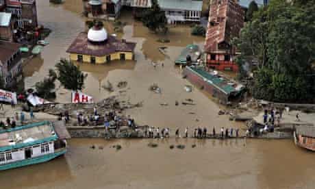 Srinagar flooded streets
