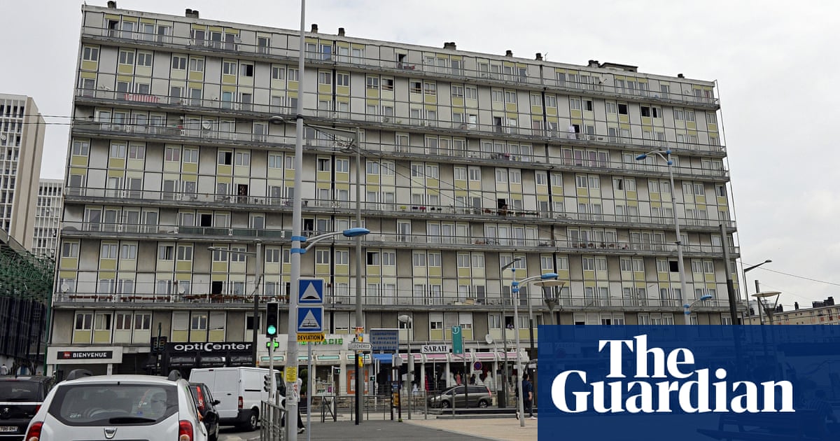Suburban Paris Housing Estate Gets Left Behind By Urban Redevelopment World News The Guardian