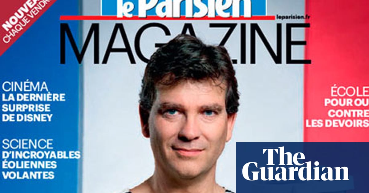 Le Francais Adore La France Minister Flies Flag And Says Buy French France The Guardian