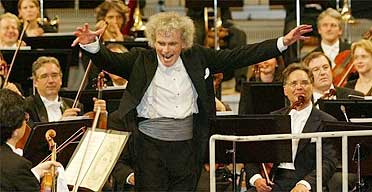 Sir Simon Rattle conducting the Berlin Philharmonic