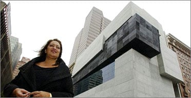 Zaha Hadid stands in front of the Cincinnati Center for Contemporary Art