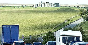 Stonehenge in traffic September 2004