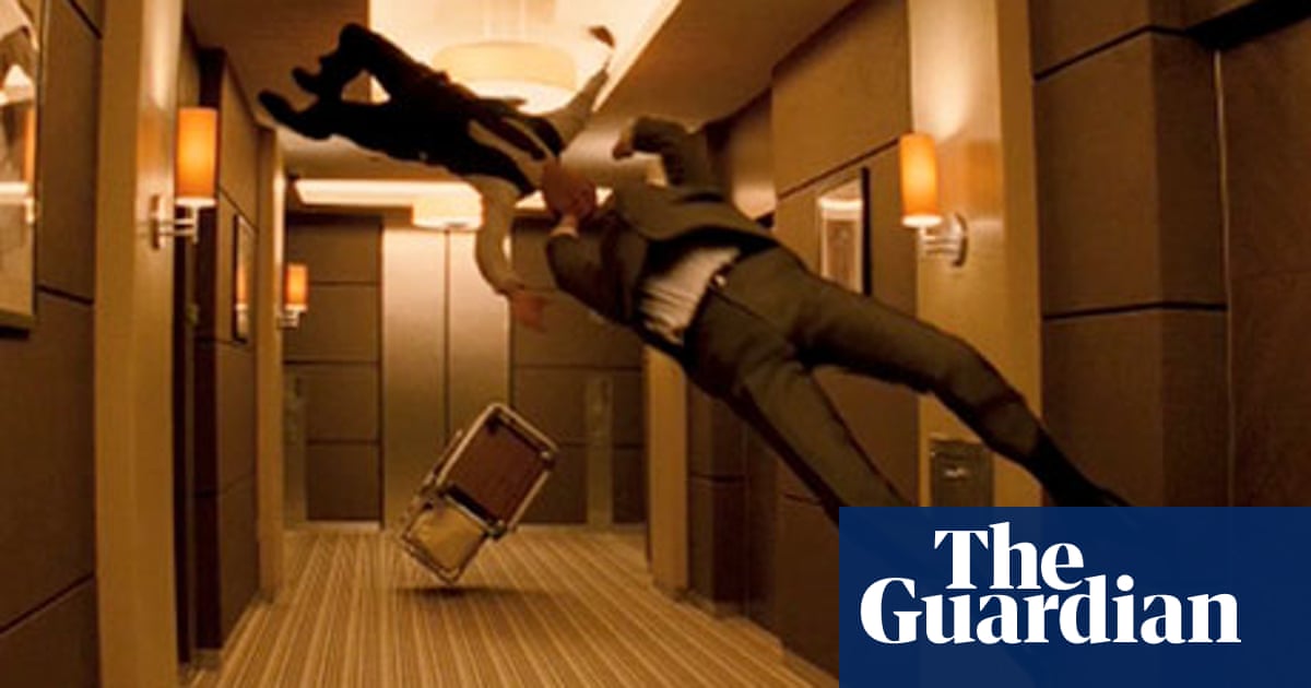 Christopher Nolan S Inception Delivers Dream Result For Warner Bros Christopher Nolan The Guardian Christopher Nolan S Inception Delivers Dream Result For Warner Bros Christopher Nolan The Guardian