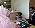 Inside a Shari'a divorce court - video