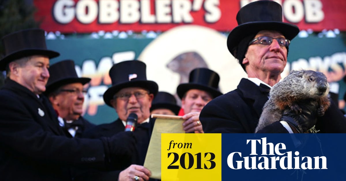 Groundhog Day Punxsutawney Phil Predicts It Won T Stay Cold