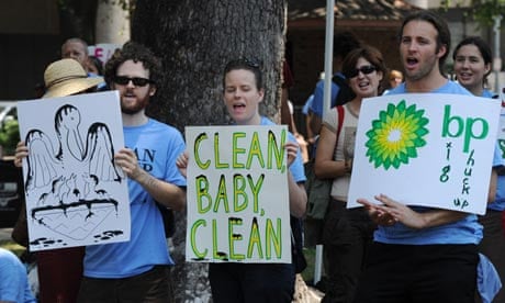 Salesforce: Protesters attend a rally organized by the Sierra Club