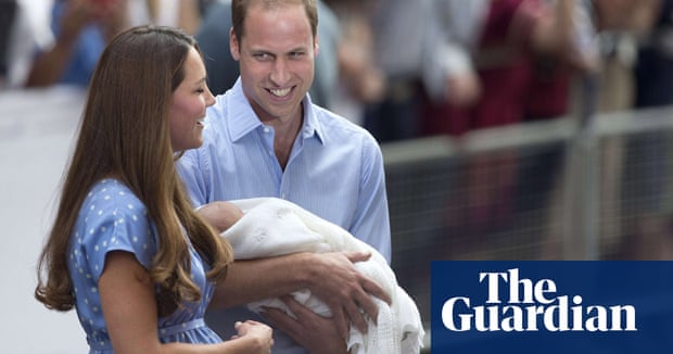 Prince of Cambridge's parents present him to the world at first photocall