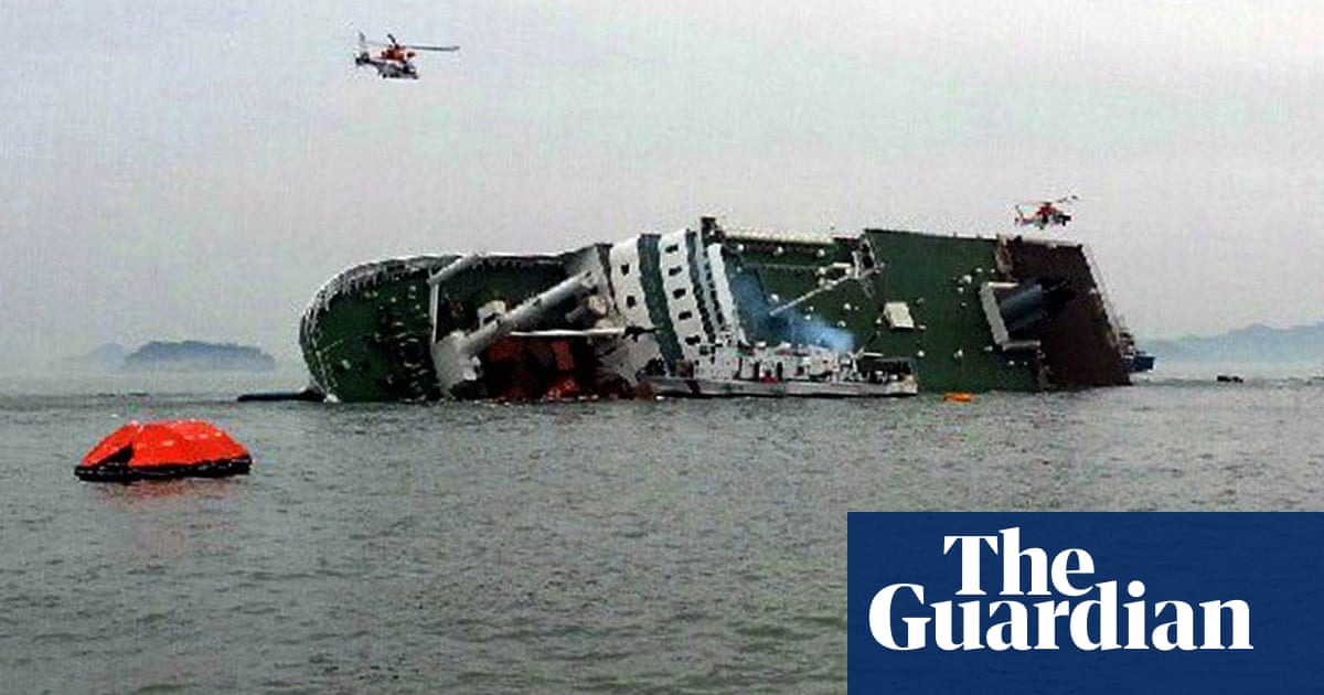 South Korea Ferry Disaster Survivors Describe Chaotic Scenes