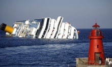 cruise ship sunk off italy
