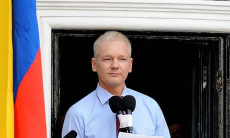 Assange gives public statement from balcony of Ecuadorian embassy, London, Britain - 19 August 2012