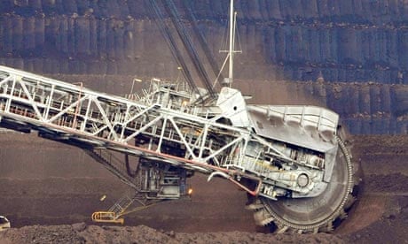 Coal dredger tears coal in Australia