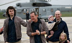 Even he help the others journalist in captivity giving them clothes, food even force to support the confinement.