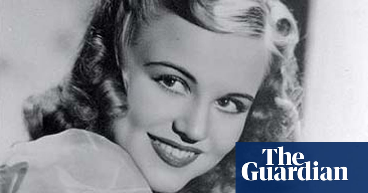 Peggy Lee Dies At 81 World News The Guardian