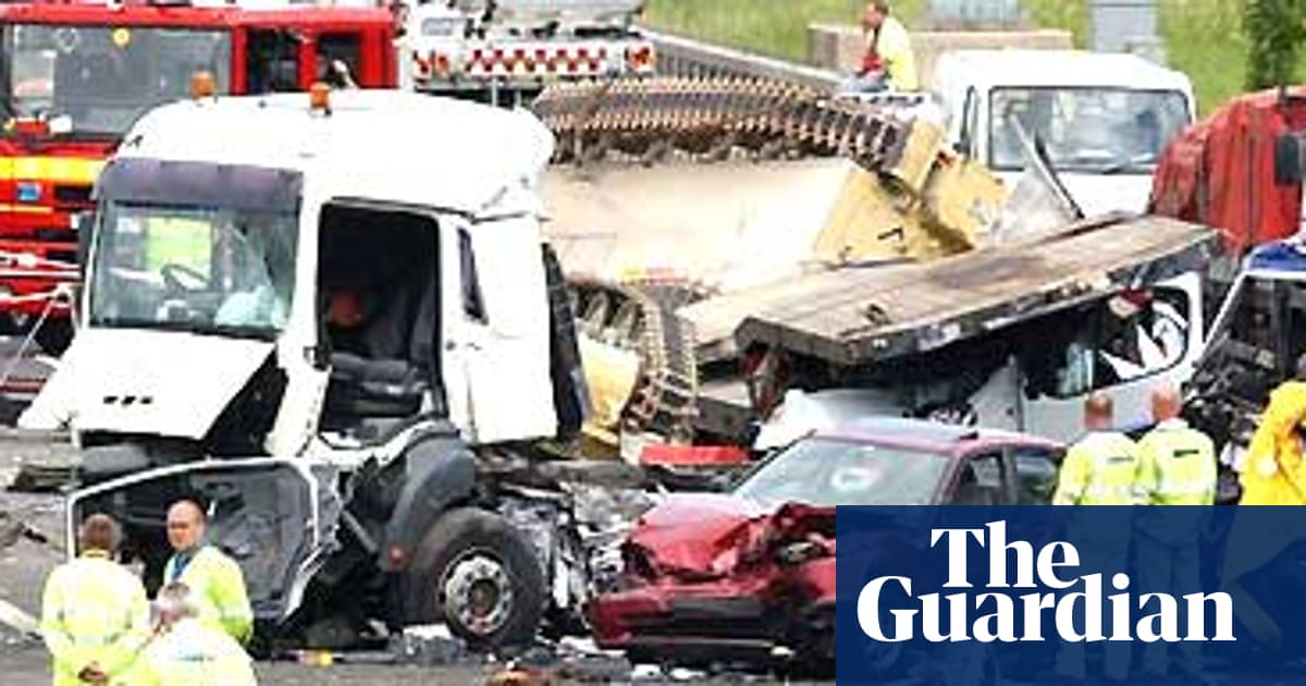 Five Killed In M1 Pile Up Uk News The Guardian Five Killed In M1 Pile Up Uk News The Guardian