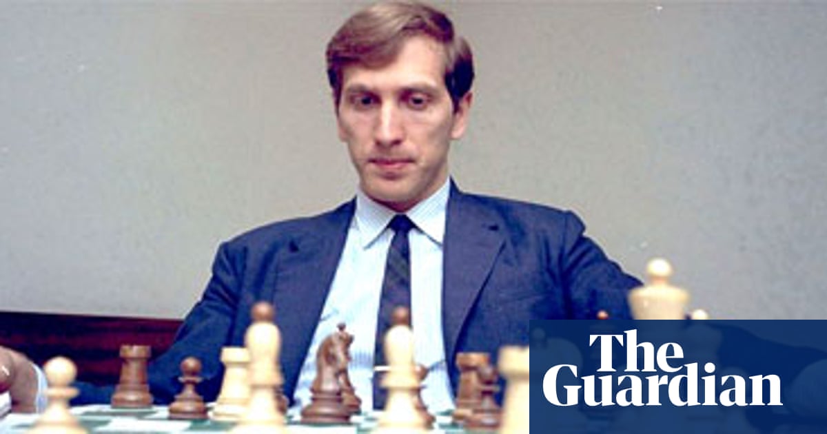 Chess champion Bobby Fischer dies, World news