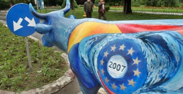 A model cow in Romania painted with the European Union symbol