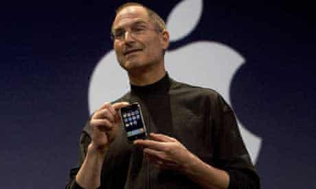 Apple boss Steve Jobs with the iPhone