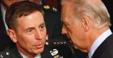 General David Petraeus with the US senator Joe Biden