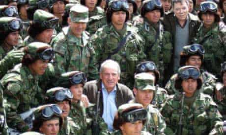 Kim Howells with troops of the High Mountain Battalion of the Colombian Army including General Mario Montoya (behind him and left of Howells)