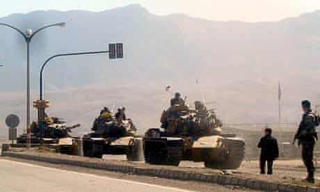 Turkish tanks cross into northern Iraq from the Habur border near Turkey's south-eastern city of Diyarbakir