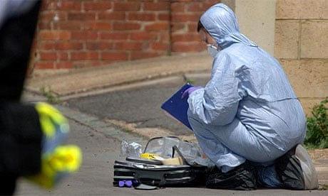 Forensic officer at stabbing scene in Thornton Heath, south London