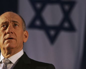 Israeli Prime Minister Ehud Olmert makes a speech