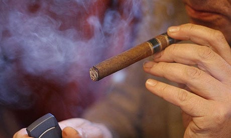 constituents of tobacco Aroma from Carotenoids