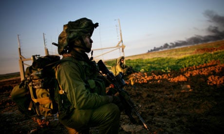Israeli soldiers enter Gaza 