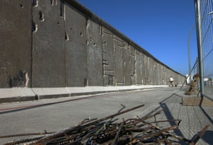 Berlin Wall: 2009: The largest remaining section of the Berlin Wall to be redeveloped
