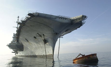 Asbestos-contaminated French aircraft carrier Clemenceau