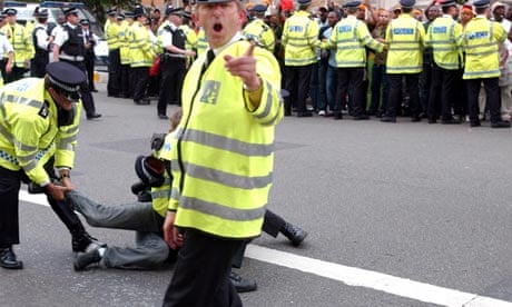 Metropolitan police kettling protesters
