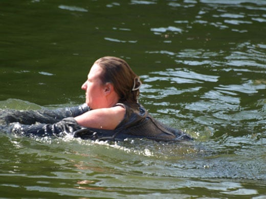 Polar bear attacks woman at Berlin Zoo | World news | The Guardian