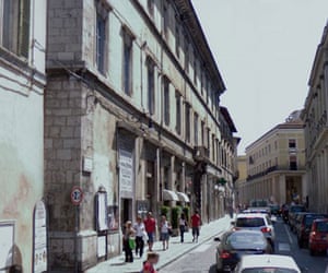 Before & After earthquake: Piazzo del Palazzo, centre of L'Aquila