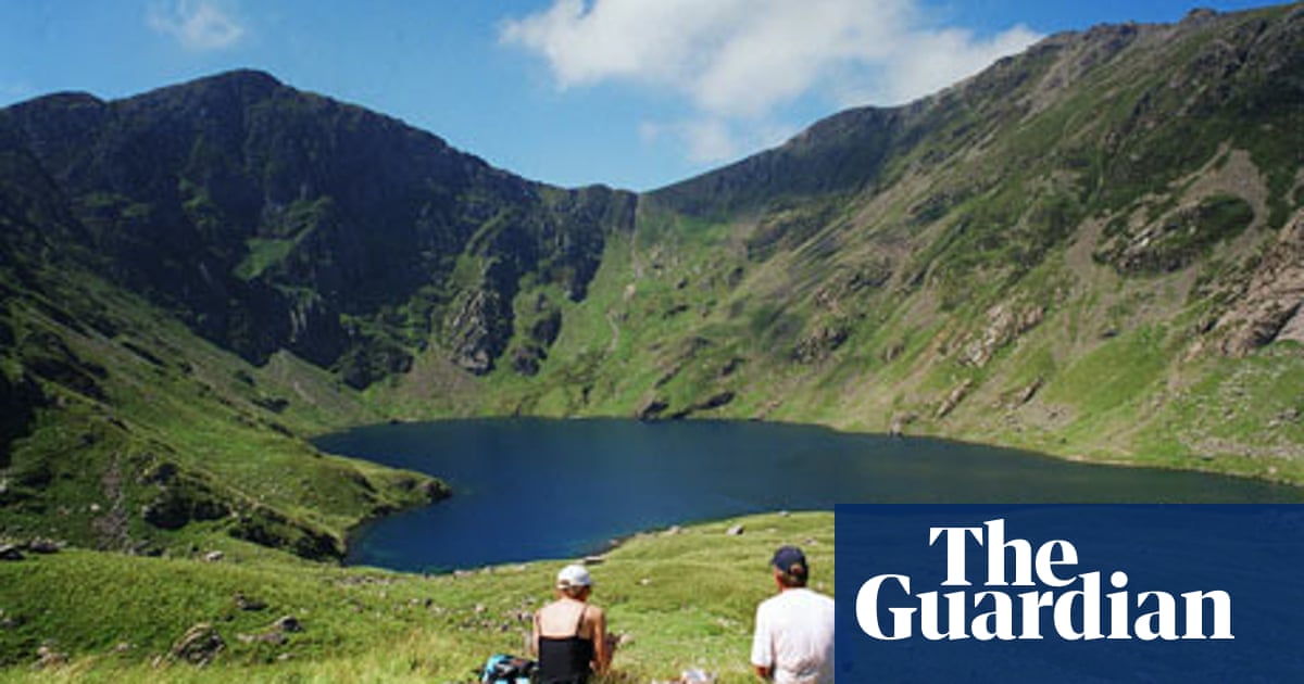 The Giant S Chair Dolgellau Gwynned Travel The Guardian