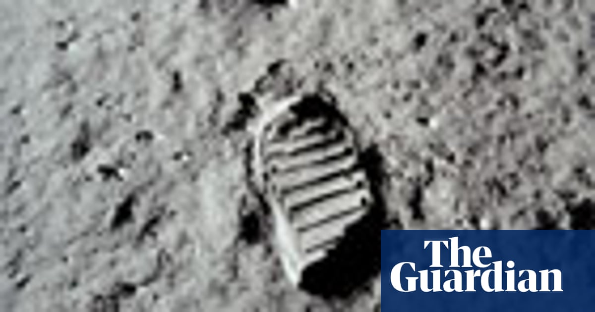 In Pictures Top 10 Apollo Hoax Claims Science The Guardian