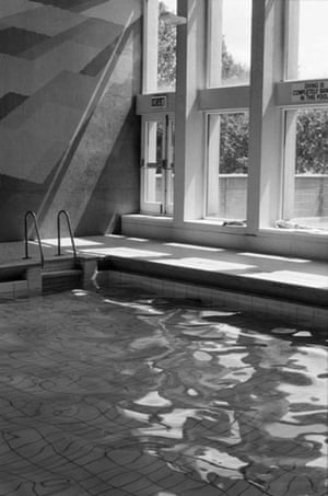 Swimming pools: Ladywell swimming pool in Lewisham