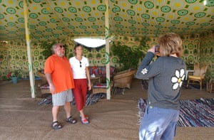 Gaddafi tent : Muammar Gaddafi's tent in  Sharm el-Sheik , Egypt