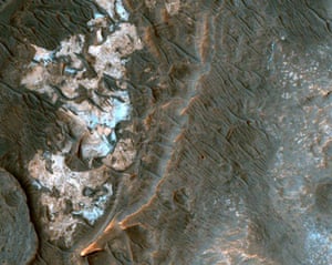 NASA's Mars Reconnaissance Orbiter images
