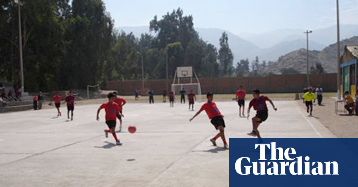 Helping Peru S Footballing Street Kids Peru The Guardian