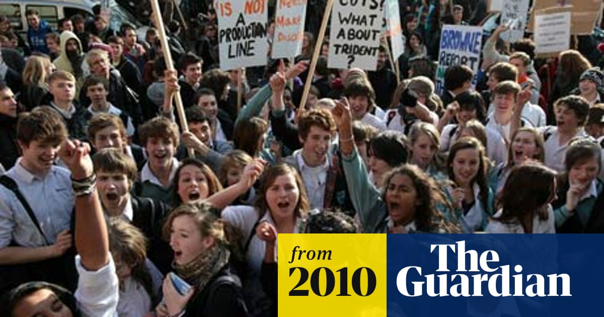 Student protests: pupil walkouts staged across Britain | Tuition fees