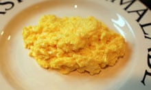 Slow Cooker Scrambled Eggs + VIDEO - Fit Slow Cooker Queen