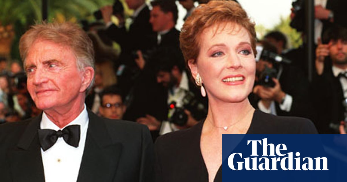 Blake Edwards World: Revealing Weight, Age, Husband, Biography, Family Facts 1 Blake Edwards