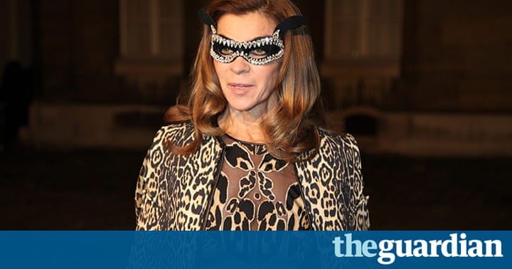 Carine Roitfeld Resigns From French Vogue Fashion The Guardian 